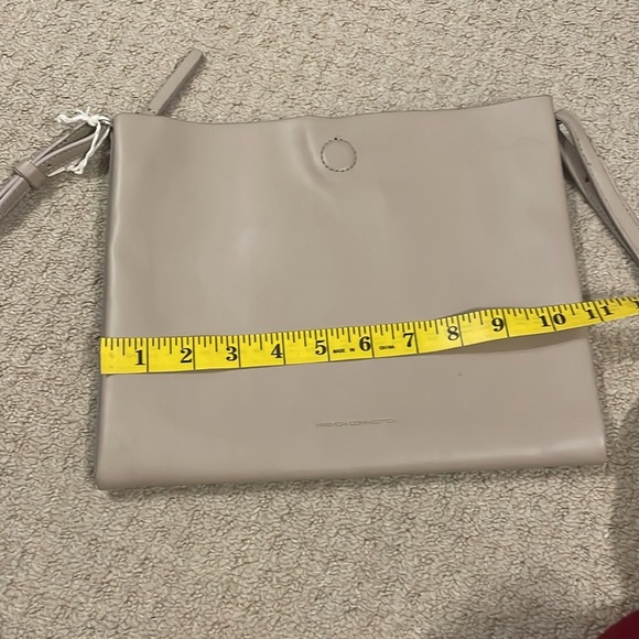 French connection, unique square cross body bag for women it’s coloured cream - Picture 2 of 7